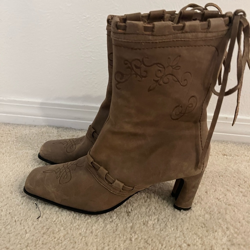 Roper embroidered fashion boots
